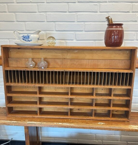 Postsorteringsreol vintage